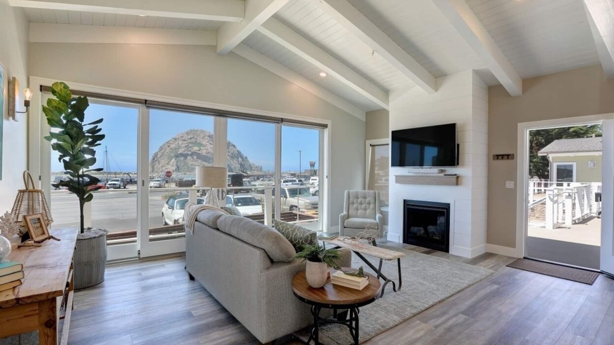 Morro Bay Condo | Ocean Front, Morro Rock Views 2Bdrm Condo at Salty Sister