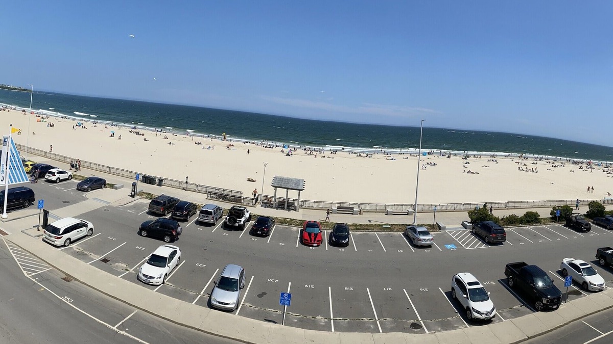 Hampton Condo | Ocean Front Pent House Beautiful Beach View Full Furnished Family Vacation Condo