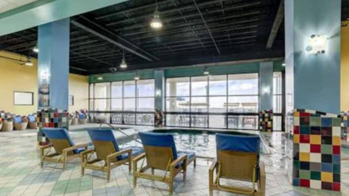 Northeast Virginia Beach Resort | Ocean Front Studio at Beach Quarters - Sleeps 2