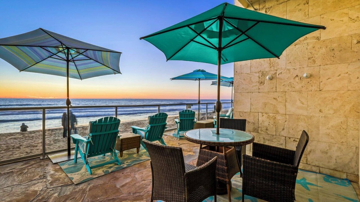 Carlsbad Village Apartment | OCEAN FRONT STUDIO ON THE SAND!