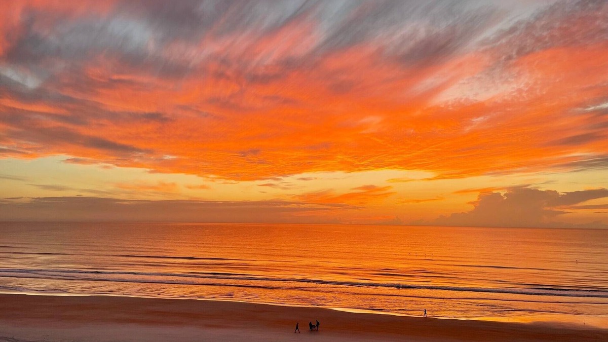 Lenox Park Condo | Ocean front w/Balcony -the "How Sweet It Is!" condo with breathtaking Views