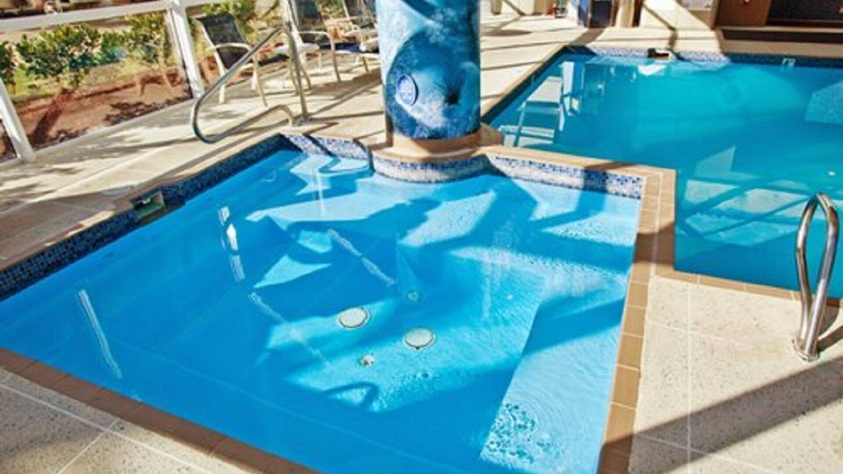 Northeast Virginia Beach Resort | Ocean Key Resort next to Rudee Inlet