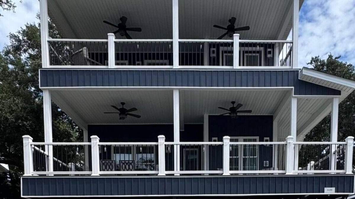Surfside Beach House | Ocean Lakes, Deep Blue, Complementary Golf Cart