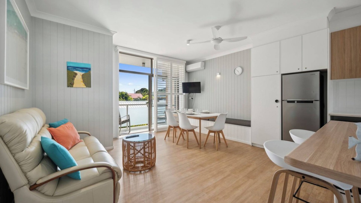 Coffs Harbour Apartment | Ocean Parade 5 Two-Bedroom Beachside Apartment