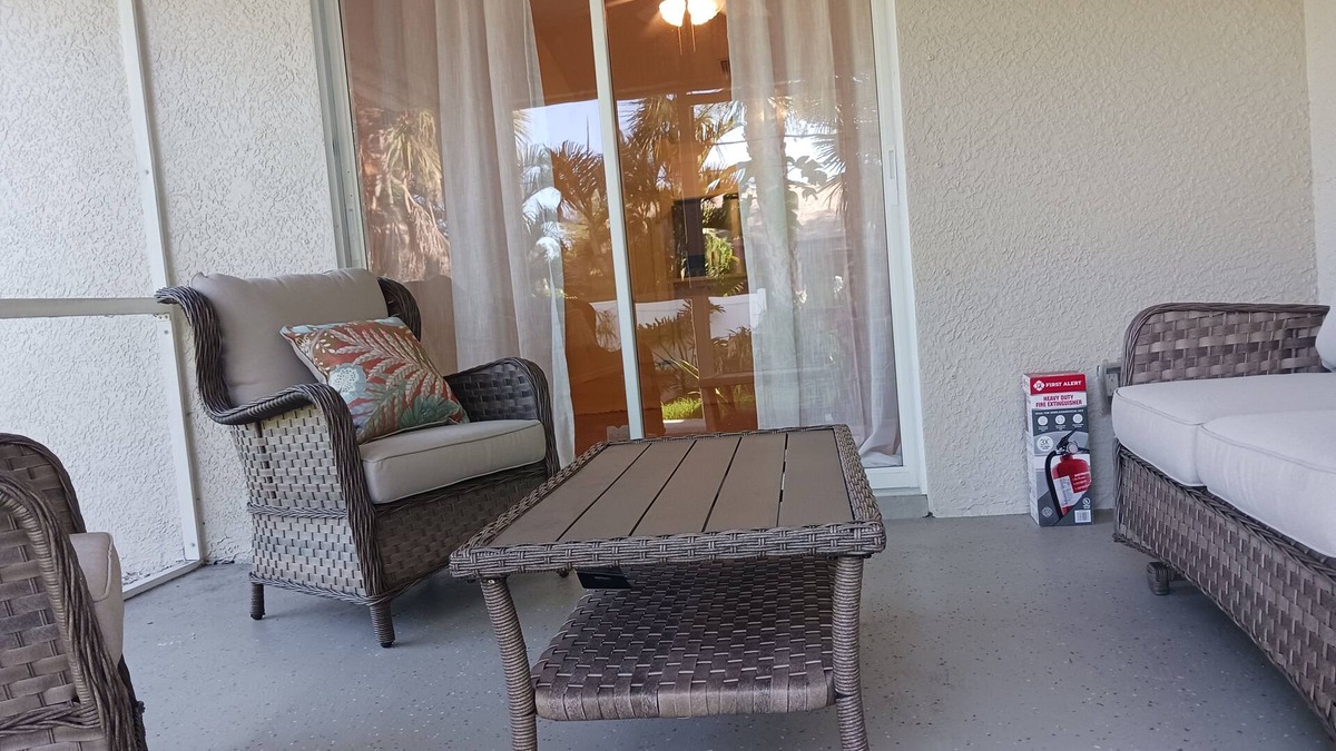 Englewood East House | "Ocean Pearl" 2-bd, 2 full bath spacious home.