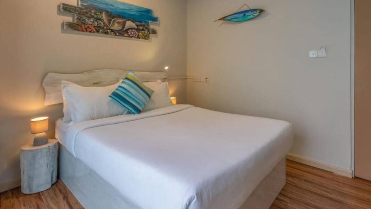 Maafushi Hotel | Ocean Pearl : Deluxe Double Room with balcony