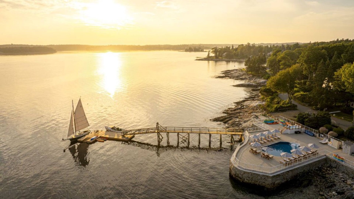 Boothbay Harbor Cabin | Ocean Peek Lodge | Pool+Spa | No Hidden Fees