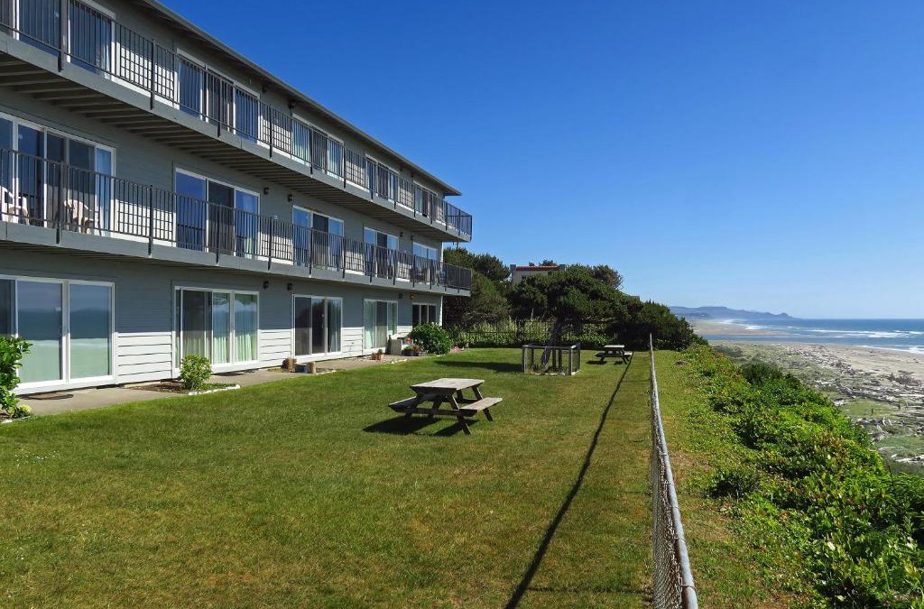 Lincoln City Hotel | Ocean Terrace Condominiums