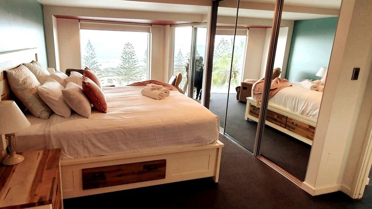 Scarborough Condo | Ocean View-Breath taking Views, Amazing Facilities