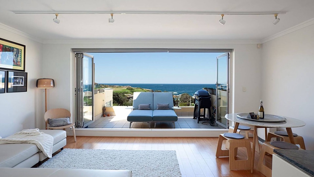 Clovelly Apartment | Ocean-view Clovelly ISYD