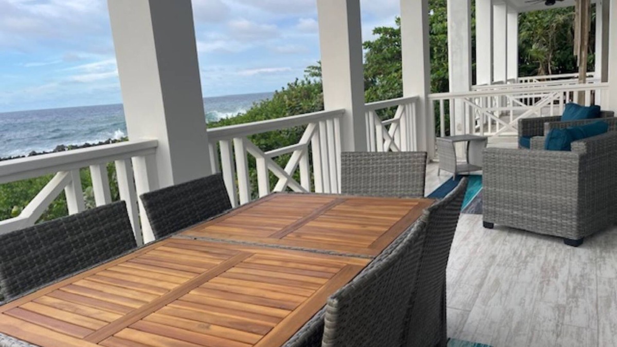 Gibson Bight Condo | Ocean View Condo in West End