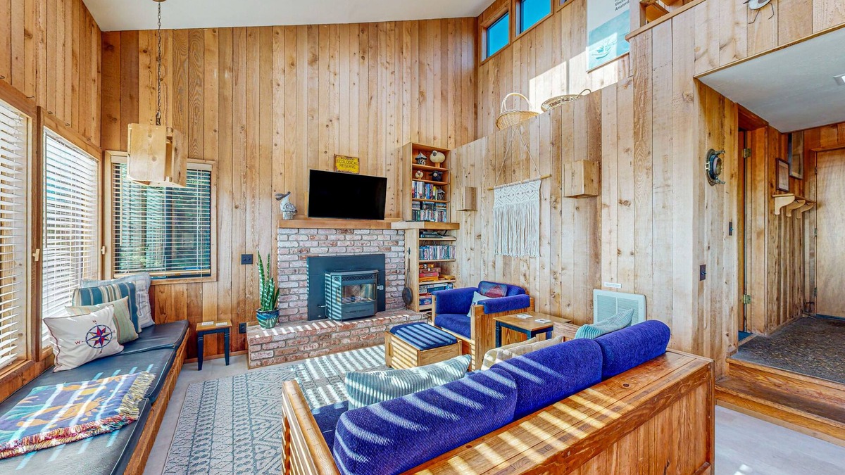 Sea Ranch House | Ocean-View Getaway w/Shared Pools, Tennis & Saunas - Two Dogs Welcome