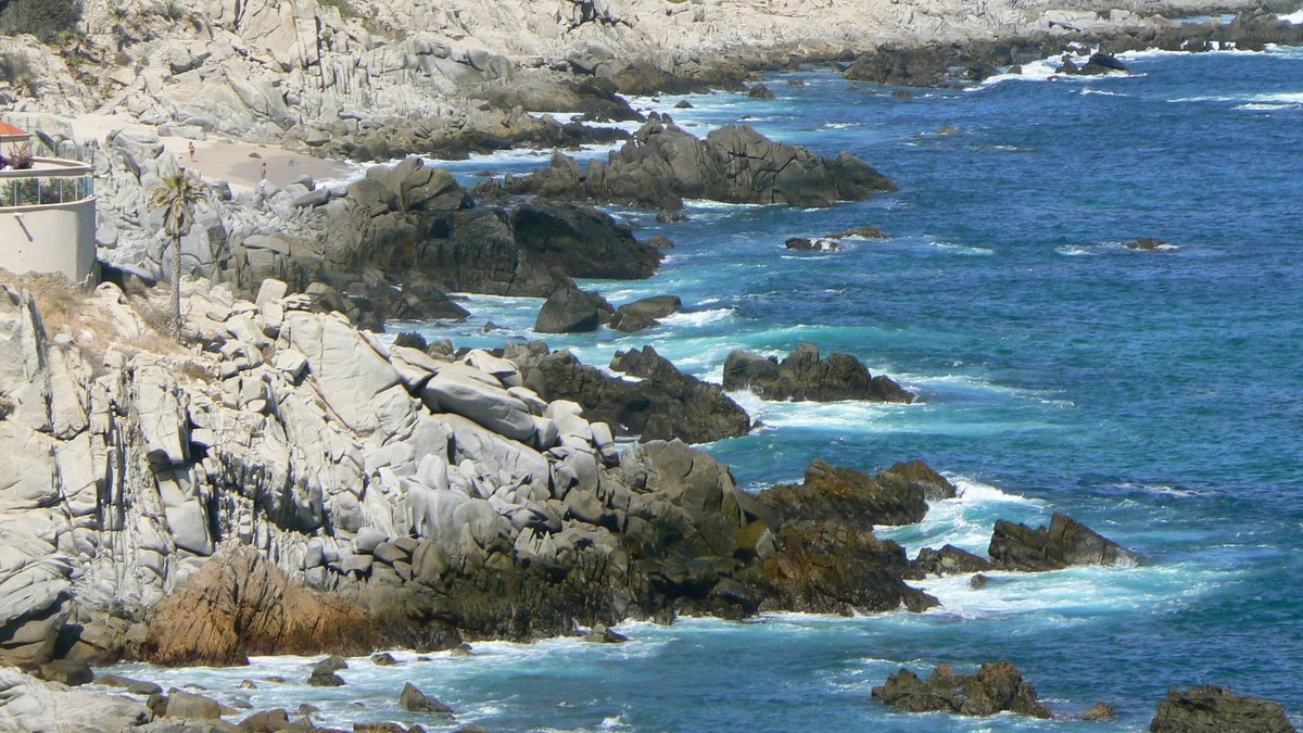 Cabo Bello Condo | OCEAN VIEW! HEAR THE WAVES! 5th floor, overlooking pool in PRIVATE resort in CSL