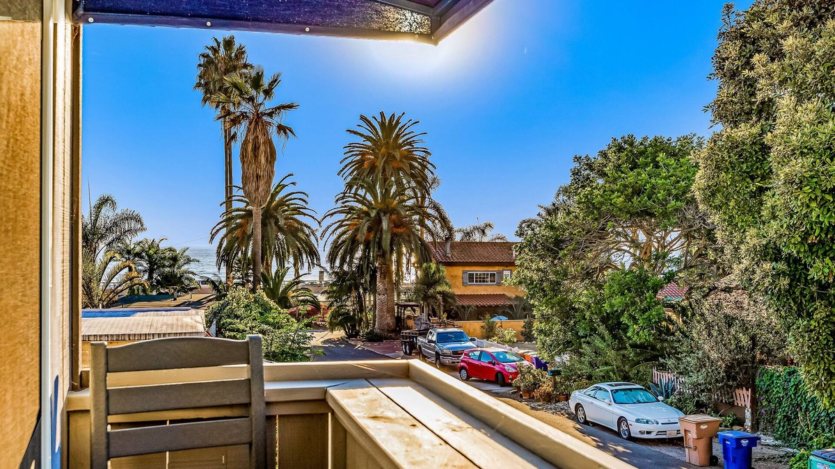 La Conchita House | Ocean-View Hideaway w/Hidden Patio& Grill, Just| Steps to Beach