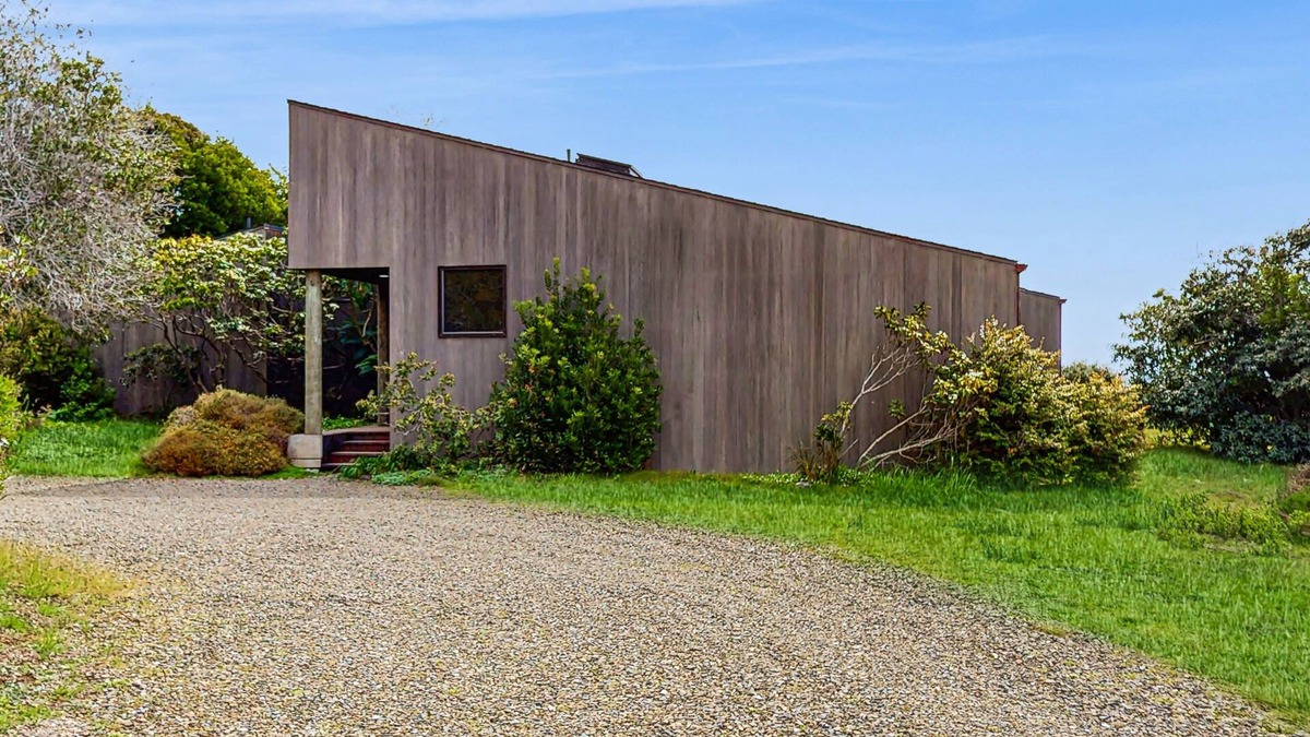 Sea Ranch House | Ocean View Home with Private Hot Tub and Shared Pools and Saunas