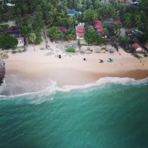 Kudawa Bed & Breakfast | Ocean view kite surfing school