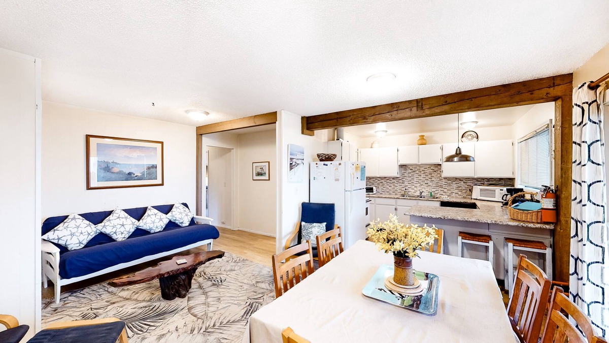 Newport House | Ocean-view lower-level duplex across street from beach - dog-friendly