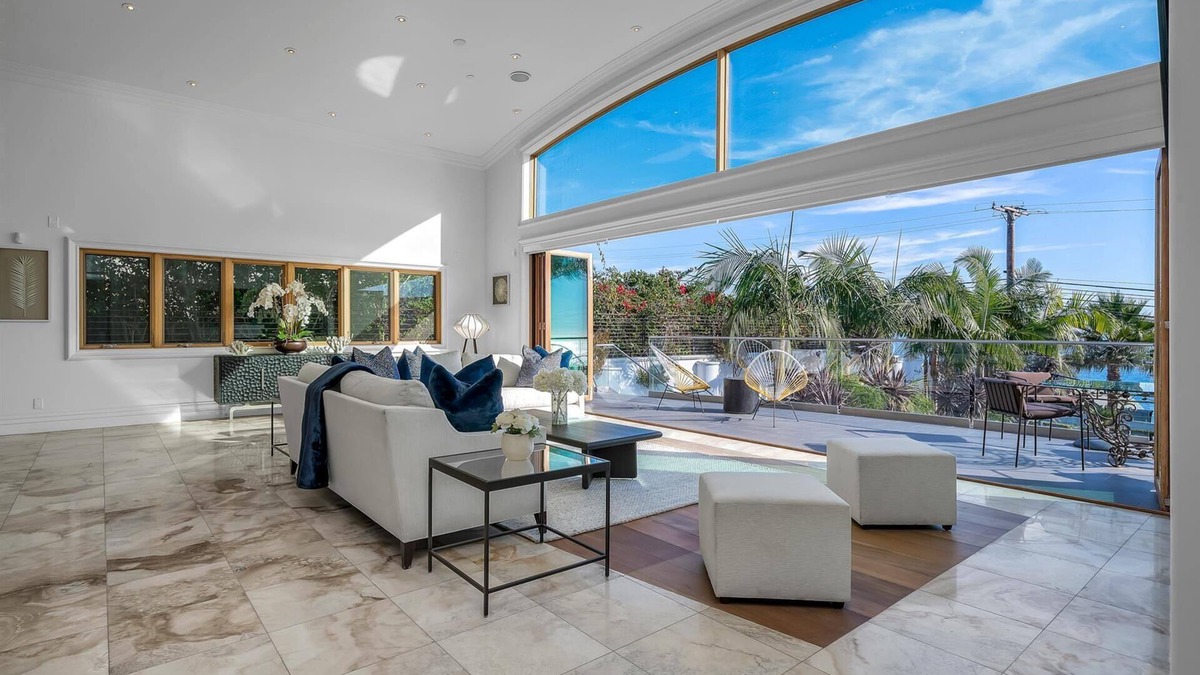 Central Malibu House | Ocean View Malibu Home by Escondido Beach