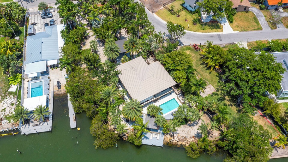 Northeast Miami Villa | Ocean View, Miami Beach, Brickell, pool, Biscayne bay, Basketball, mini golf,