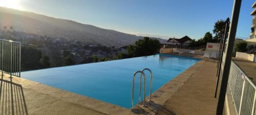 Valparaiso Apartment | Ocean View & Pool Family Apartment 7P