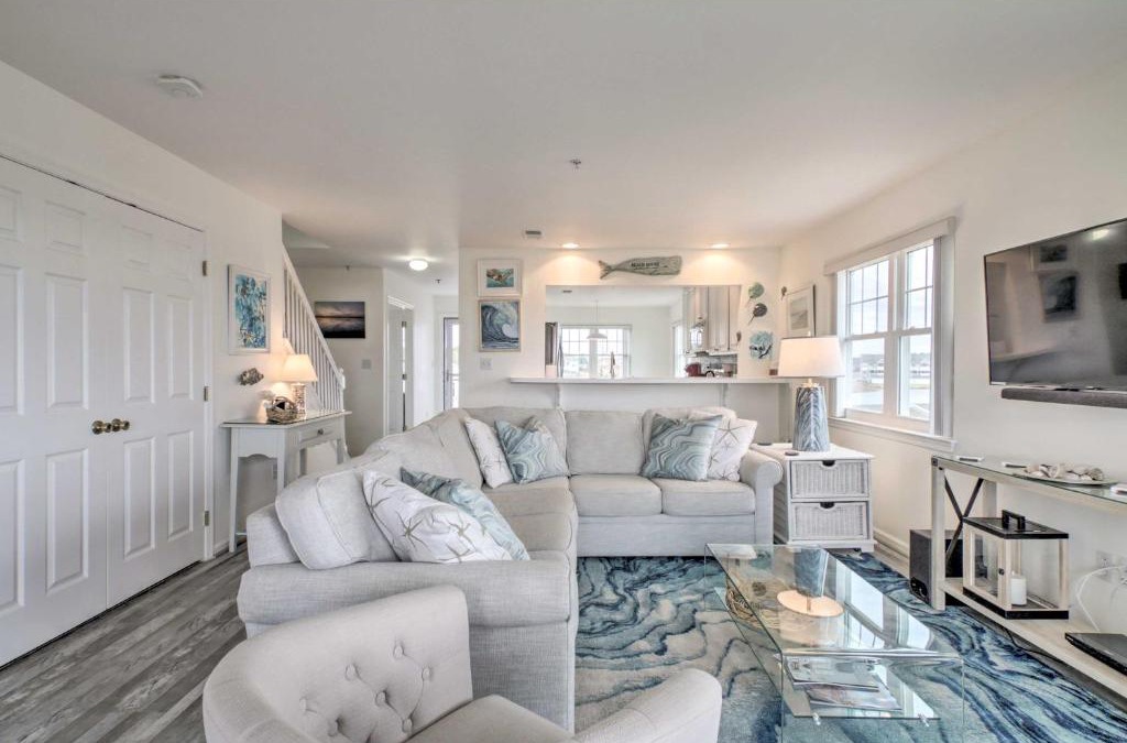 Ocean View Apartment | Ocean View Resort Condo with Pool Access and Bay Views