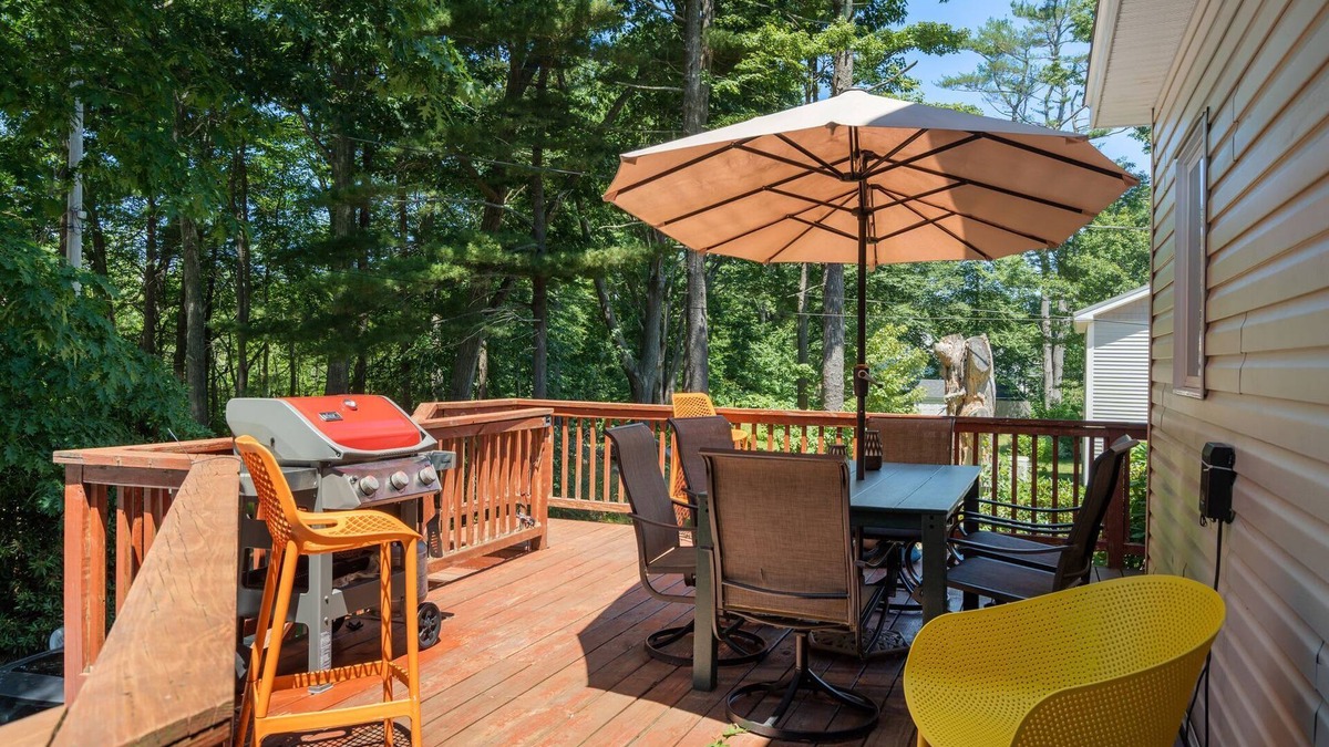 Rye House | Ocean View Retreat | 3BR + Dog-Friendly