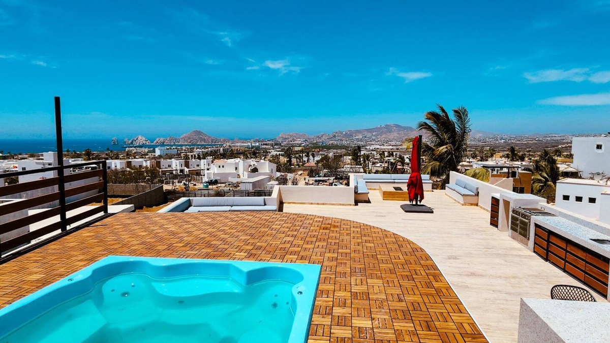 El Tezal House | Ocean-View Rooftop Oasis- Pool, Hot Tub, Fire Pits, 5 minutes to beach & DT Cabo