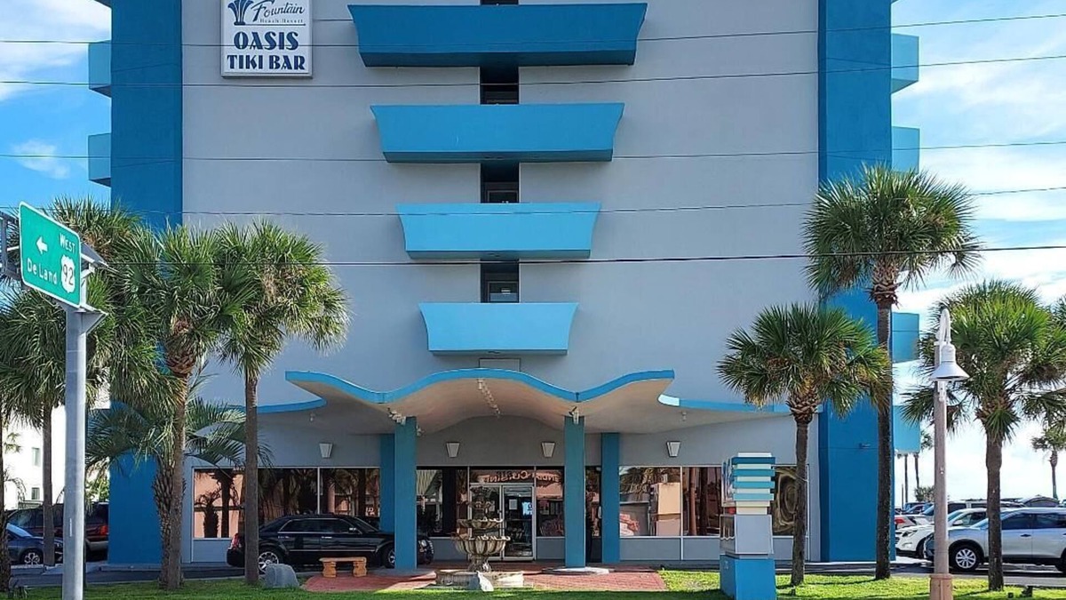Daytona Beach Resort | OCEAN VIEW SUITE WITH FULL KITCHEN