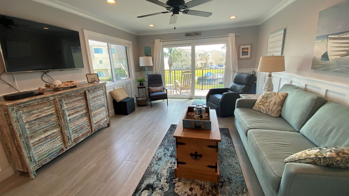 Crescent Beach Condo | Ocean view Townhouse 2 Bedroom 2 1/2 Bath Summerhouse Condo- 111