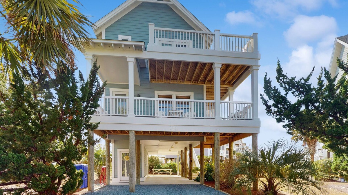 Surf City House | Ocean view home with shared pool and close beach access