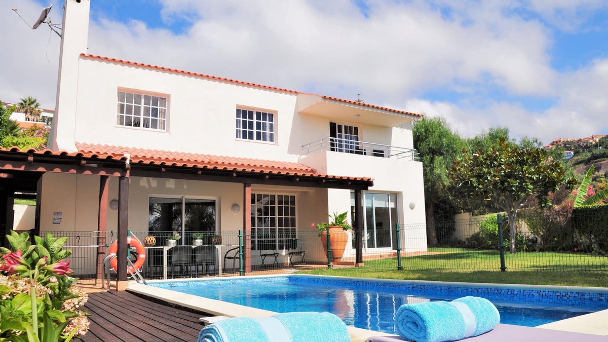 Garajau House | Ocean-View Villa ★ Private Pool and Garden