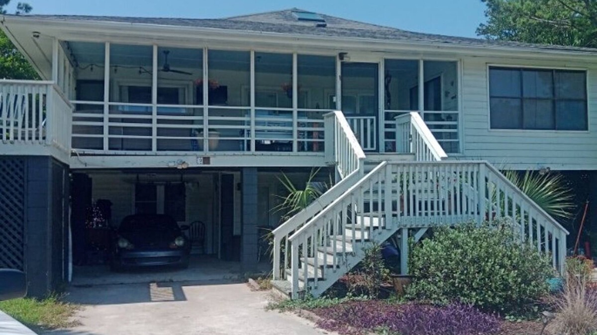 Sullivan's Island House | Ocean Views! Available Monthly June/July/August 2022!