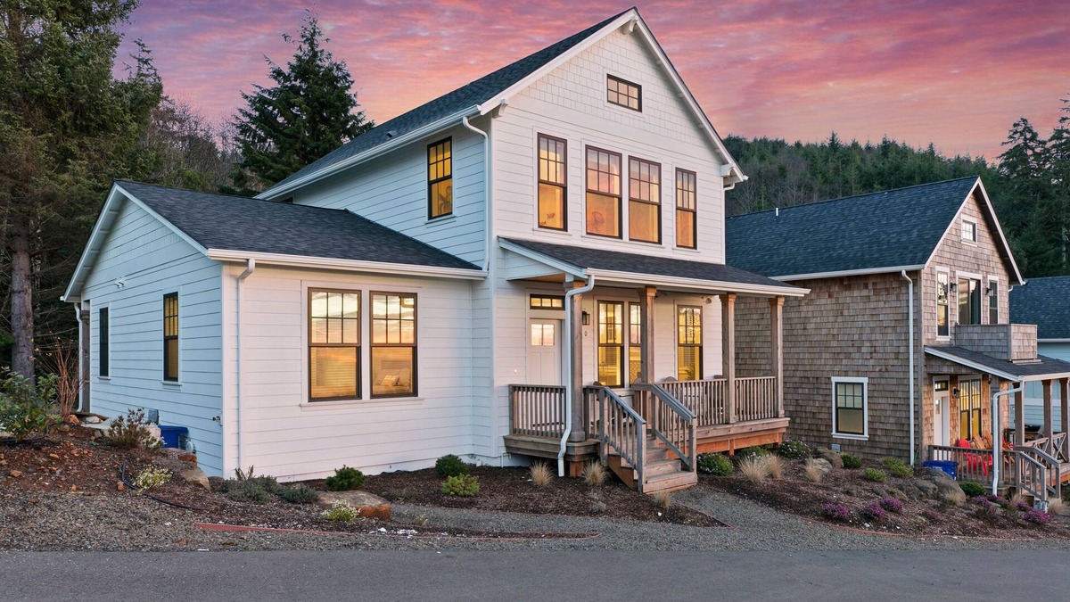 Depoe Bay House | Ocean Views in Depoe Bay