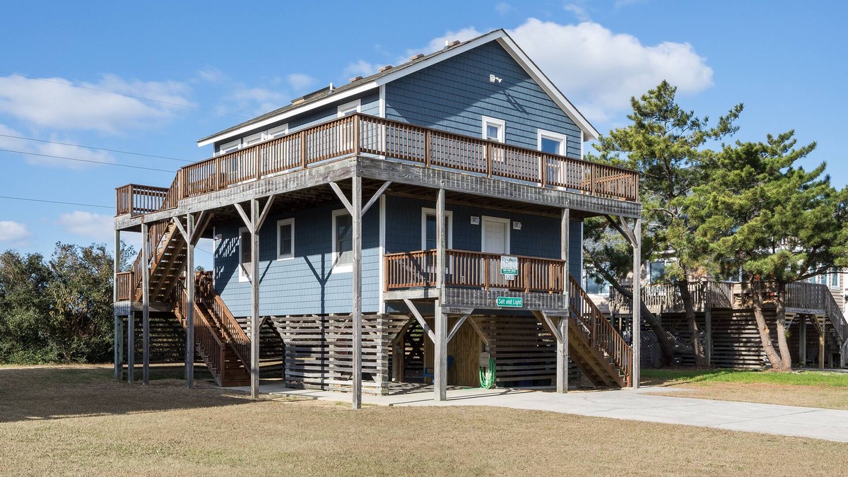 South Nags Head House | Ocean Views, Short Stroll to Beach, Bring Fido, Quiet Neighborhood, Perfect for the Family.