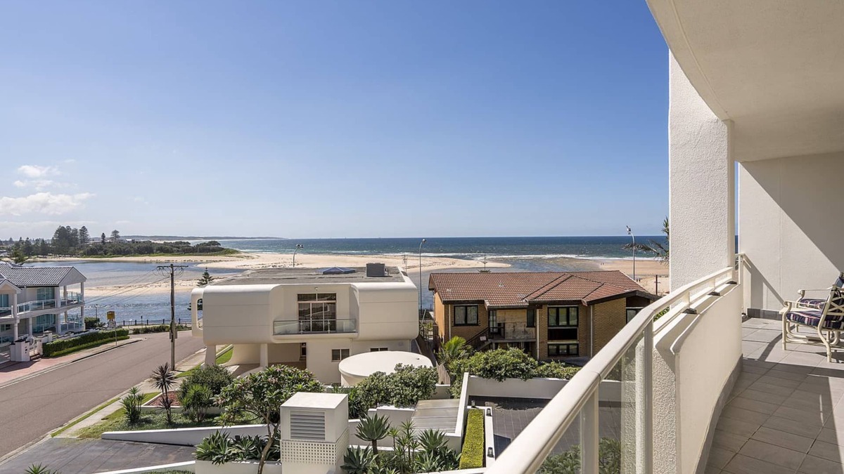 The Entrance Apartment | Ocean Views Unit 15 - The Entrance, NSW