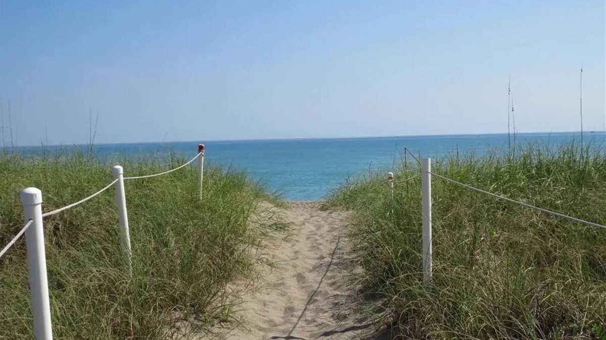 Fort Pierce Condo | Ocean Village South Floridas Premier Gated Ocean Front Resort with Pool and Golf