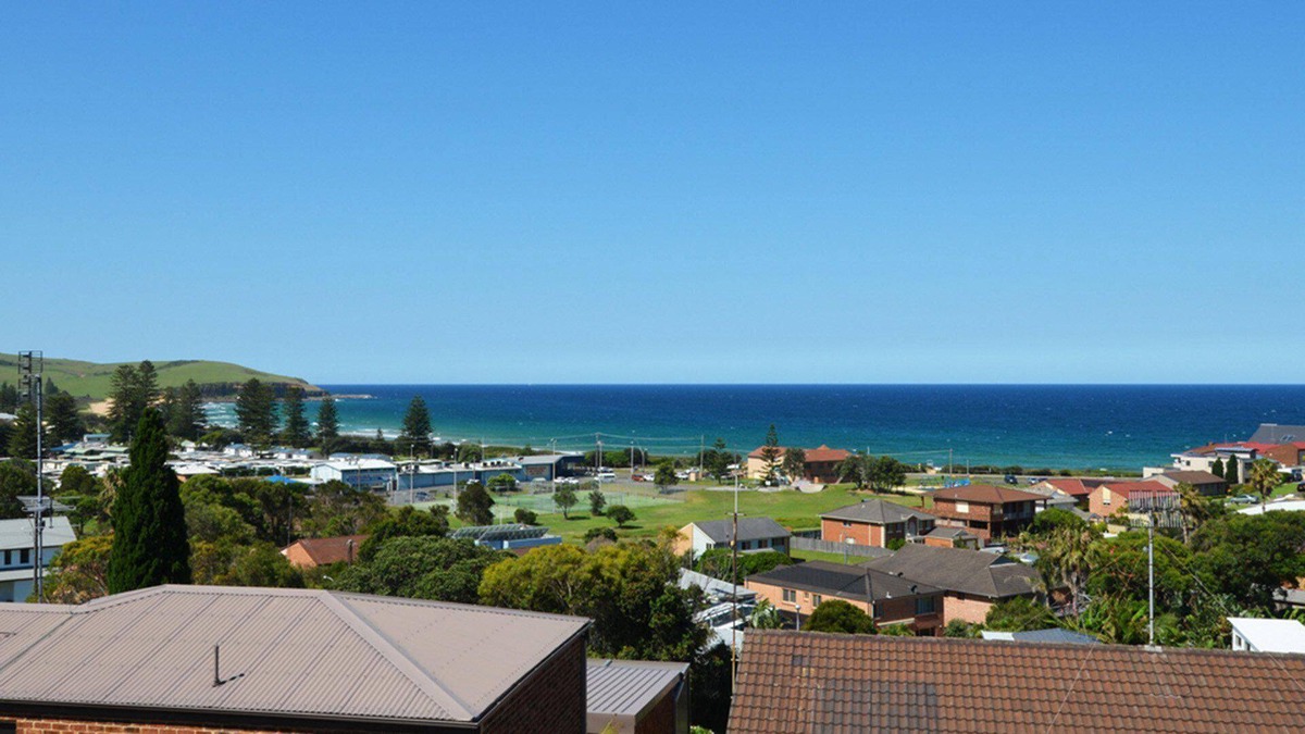 Gerringong House | Ocean Vista - walk to the beach