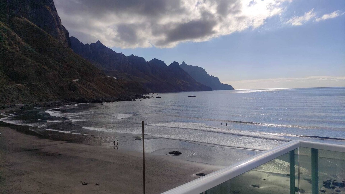 Santa Cruz de Tenerife Apartment | Oceanfront Penthouse With Panoramic Terrace