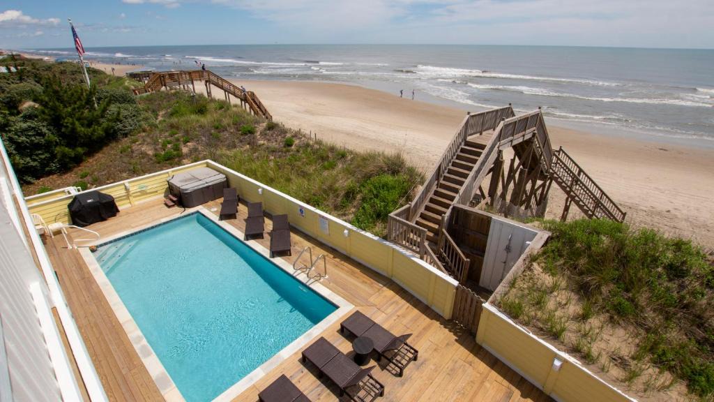Whalehead Beach House | OCEANFRONT, 12 BRs, Priv Pool, Pool Table, ELEV, OCean Views, Theater Rm, WL853, Out of Office OBX