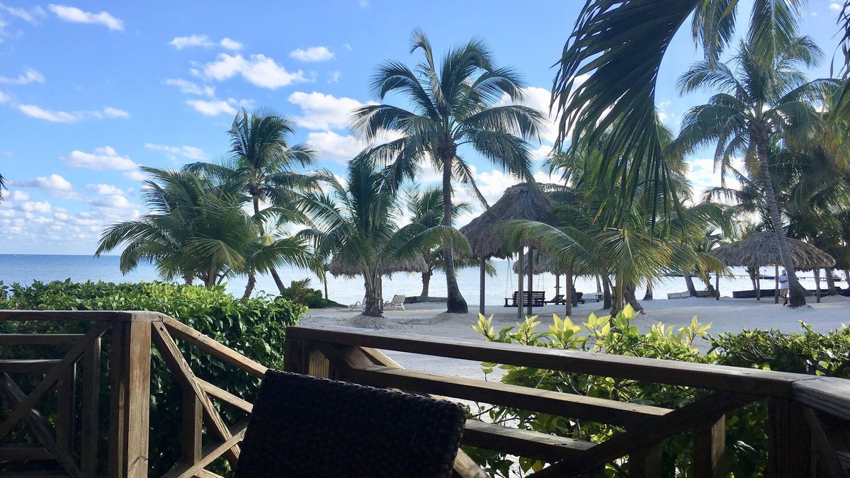 San Pedro Resort | Oceanfront 2 BDR/2 Baths Condo at Captain Morgan resort-Ambergris Caye.Belize