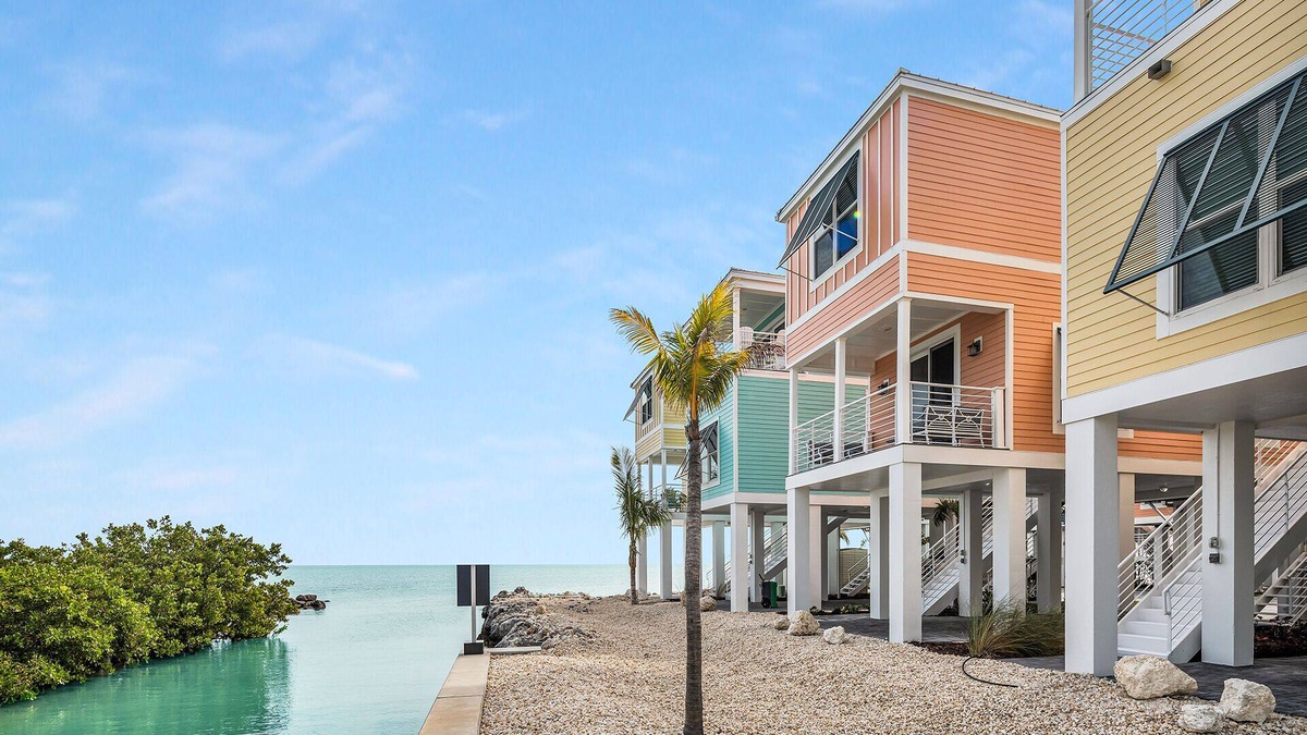 Plantation Key Resort | Oceanfront 2bedroom home with sweeping ocean views!
