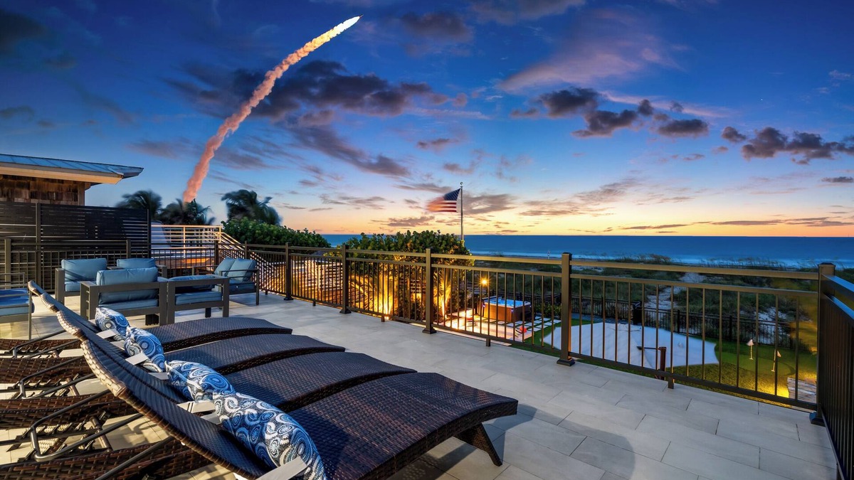 Cocoa Beach House | Oceanfront 6bed with game room, hot tub and fire pit