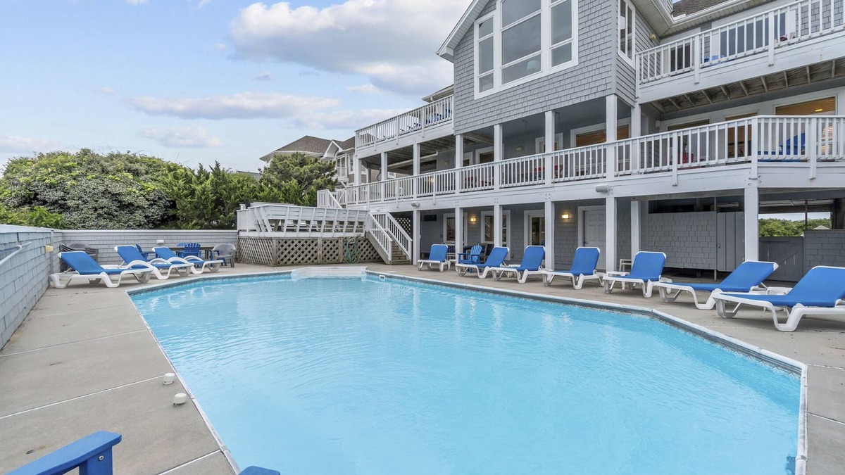 Pine Island House | Oceanfront 6BR with private pool & hot tub