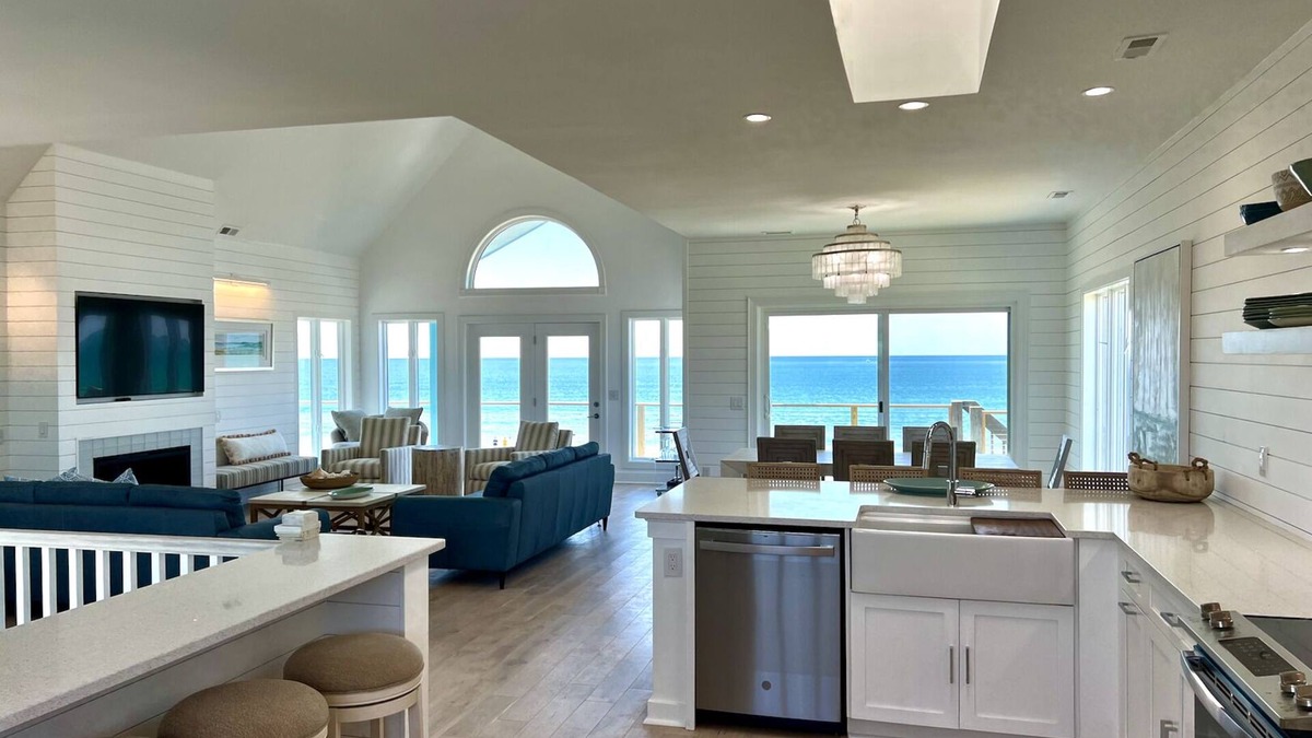 Emerald Isle House | Oceanfront 8 bedroom/sleeps 20 with large gathering and outdoor areas
