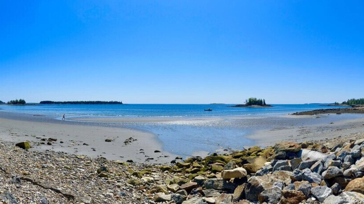 Owls Head Cottage | Oceanfront and Pet Friendly Cottage
