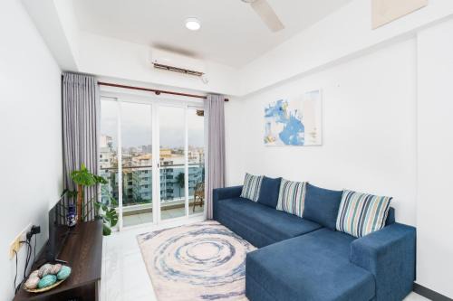 Mount Lavinia Apartment | Oceanfront apartment with beach access