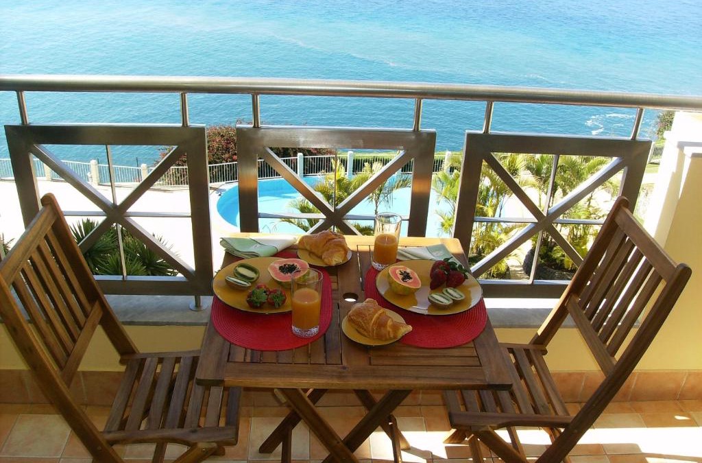 Sao Martinho Apartment | Oceanfront Apartment