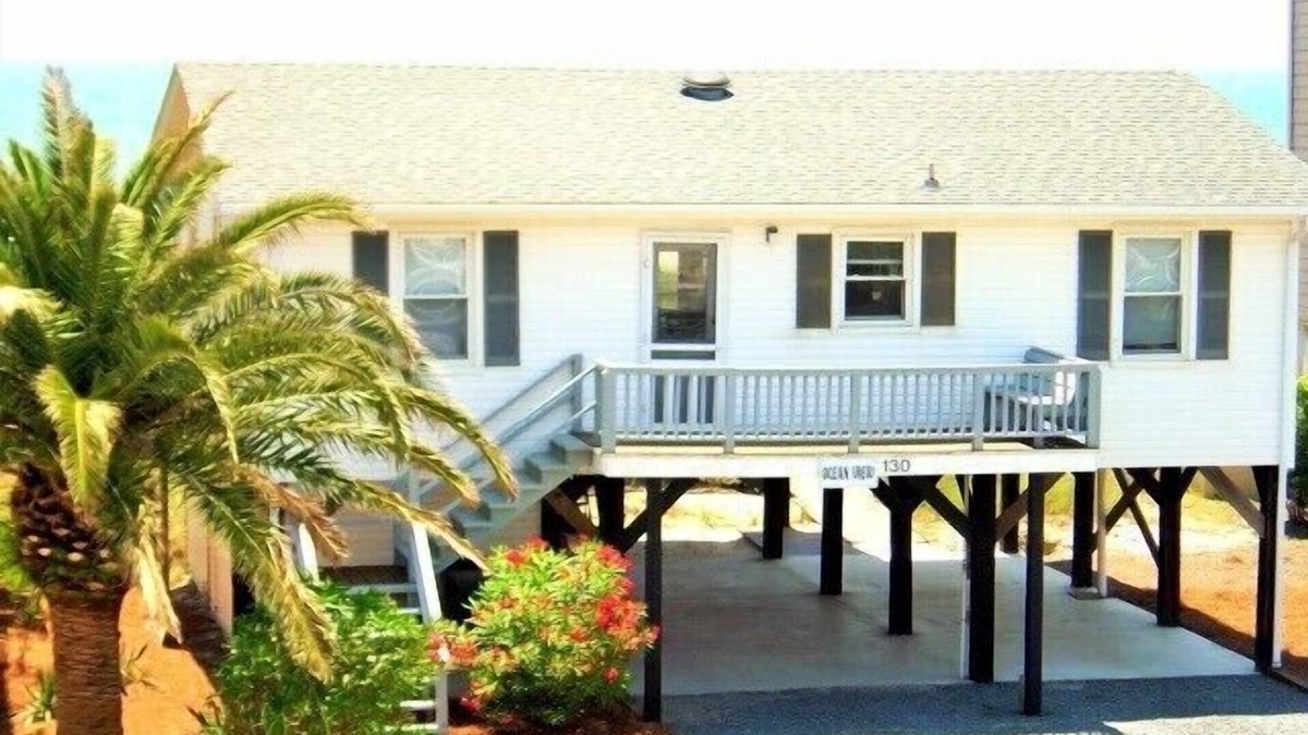 Ocean Isle Beach House | Oceanfront Beach House in the Heart of Ocean Isle Beach