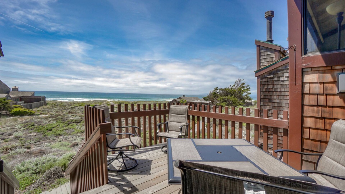 Castroville House | Oceanfront Beach House with two Master Suites
