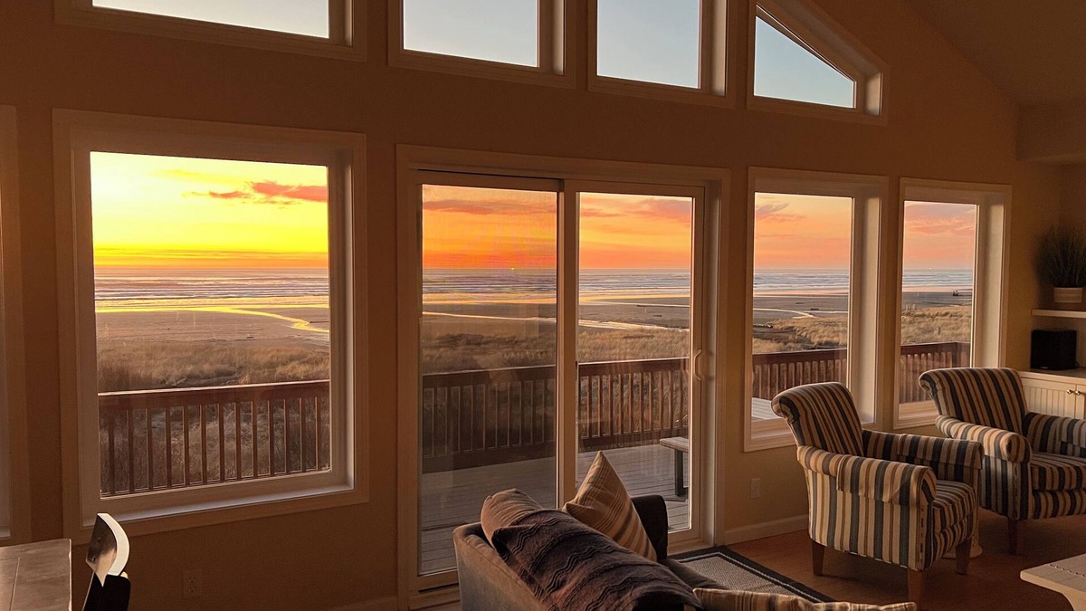 Moclips House | Oceanfront Beach House-Nestled on the N. Beach of the Washington Coast